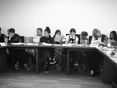 PLL bts table read 7x15 Ashley Benson, Shay Mitchell, Lucy Hale and Sasha Pieterse