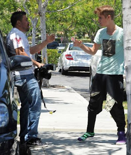 Justin Bieber confronts a Photographer