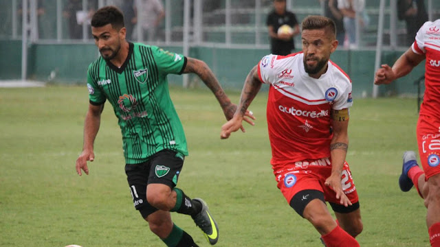 Argentinos Juniors venció a San Martín de San Juan en un duelo clave por el descenso y selló su permanencia