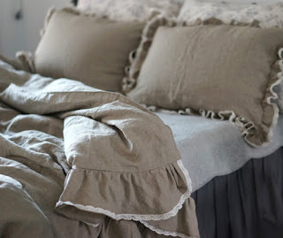 Ruffle Duvet Cover with lace