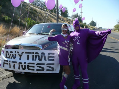 Captain Running Man & Xpressa. Lewiston Roundup Parade '09