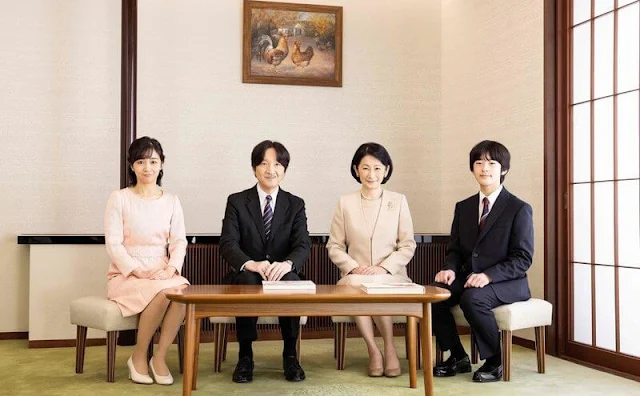 Emperor Naruhito, Empress Masako, Princess Aiko, Emeritus Akihito and Emerita Michiko, Crown Princess Kiko and Princess Kako