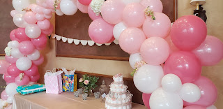  Greenery balloon arch with flowers