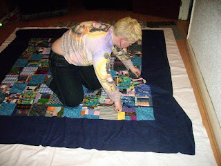 basting the quilt sandwich