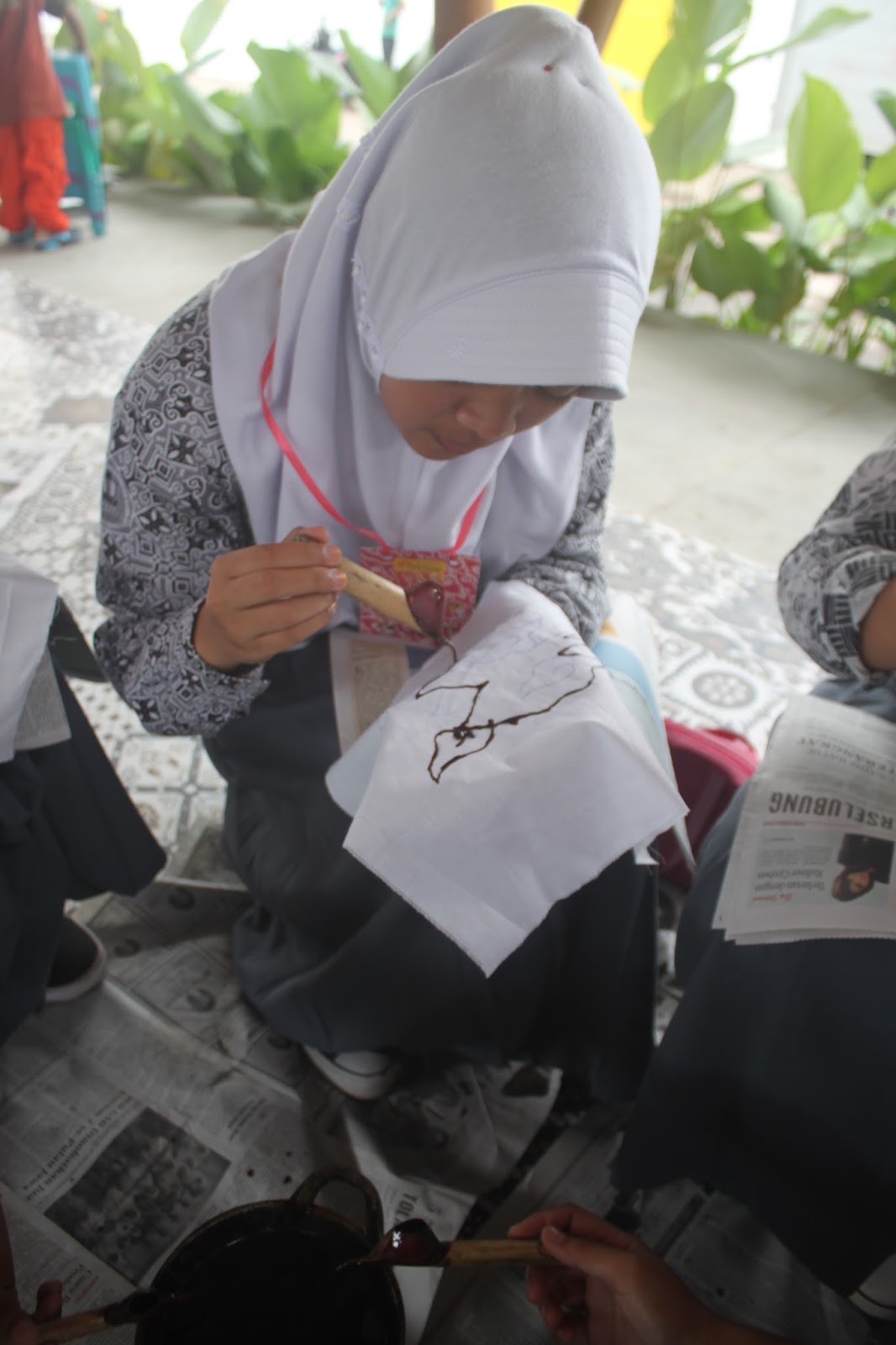 Kunjungan Industri Batik Trusmi Cirebon - CpArtikel