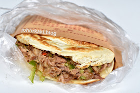 Shanghai-Street-Food-Chinese-Street-Burger-肉夹馍