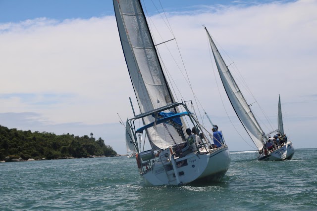 Mais de 150 velejadores participaram do 1º Festival Náutico Ilha de Porto Belo