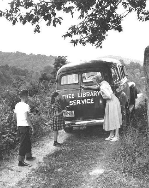 Harris Sisters GirlTalk: Little Free Libraries Near You