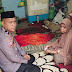 Tunjukkan Kepedulian, Bhabinkamtibmas Biring Romang Sambangi Warga yang Berduka