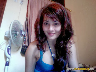 Foto Tante Chatting Facebook