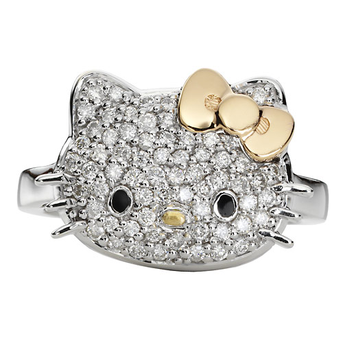 I want a diamond and gold Hello Kitty ring.. Not the cheezy ones with fake