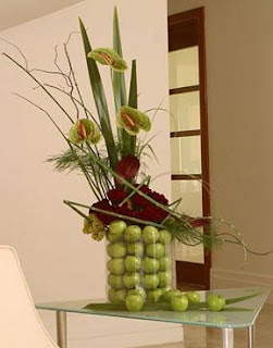 Weddings, Centerpieces and Flower Arrangements with Fruits