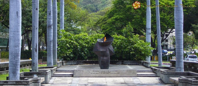 http://www.discoverhawaiitours.com/attractions/eternal-flame-memorial/