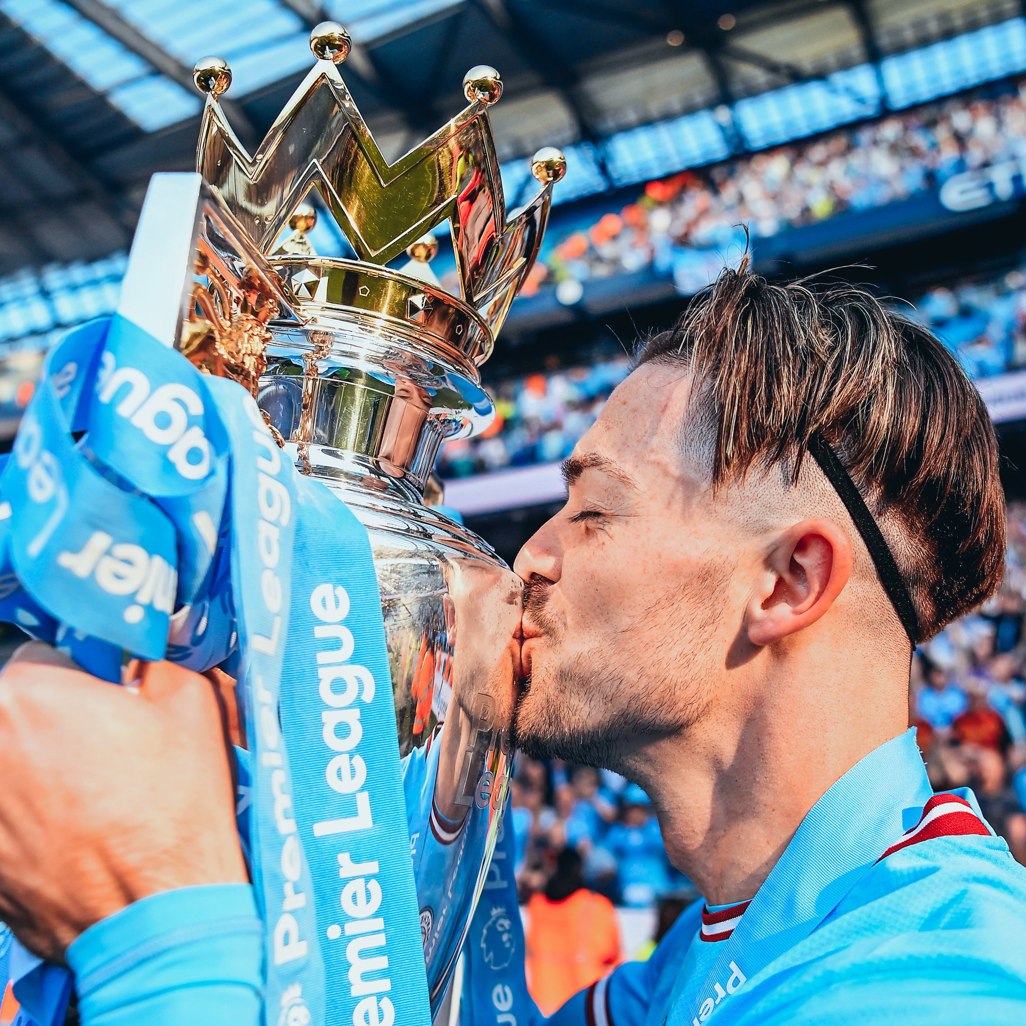 Manchester City sharpshooter, Erling Braut Haaland, pose with the Premier League 2022/23 trophy at Etihad Stadium on Sunday 21 May, 2023