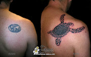 Recouvrement de tatouage. Bonjour à tous :) La photo du jour : (recouvrement de tatouage par une tortue polynesienne)