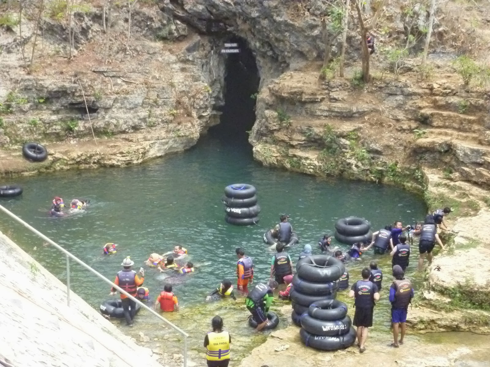 wisata goa pindul