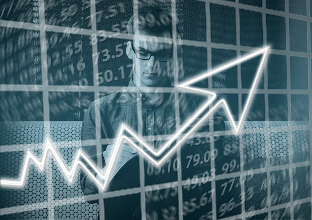 Bloomberg GPT-3: 50 mil millones parámetro LLM y su impacto en la industria financiera | Oscar Schmitz