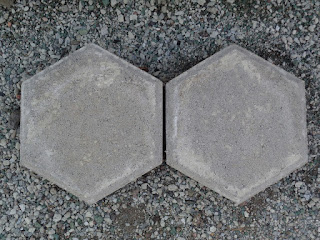 paving block bentuk segienam hexagonal