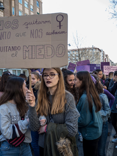 8 de Marzo zaragoza Feminista Jornada de lucha y tu estabas trabajando EXCLAVO?