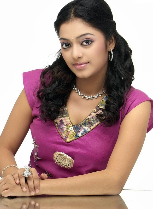 Actress Janani Iyer Hot Photo Gallery glamour images