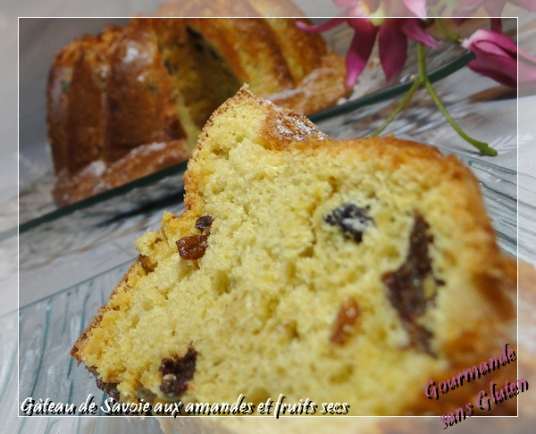 Gâteau de Savoie aux amandes et fruits secs