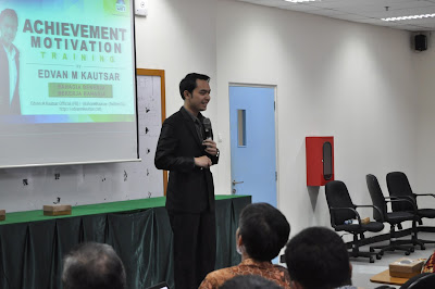 edvan m kautsar, motivator muda, motivator terbaik, motivator indonesia, motivator sales, motivator service, motivator termuda, motivator asuransi, motivator nasional, edvan muhammad kautsar, pembicara motivasi, training motivasi, training motivator, seminar motivasi, kelas motivasi, gesindo, generasi bisnis indonesia, motivator mahasiswa, motivator UIN, motivator dosen