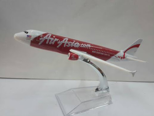 Membuat Replika Pesawat Dari Kertas | Air Asia