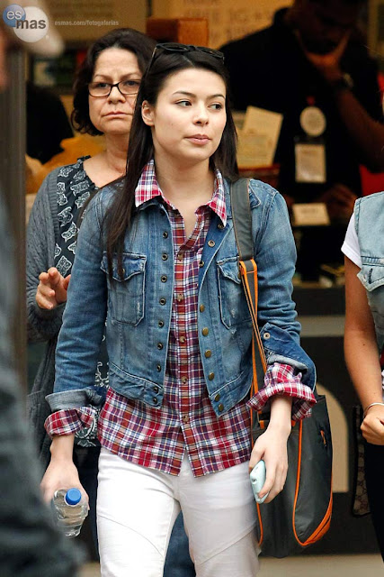 Miranda Cosgrove universidad university iCarly Fans Peru ShurKonrad 11