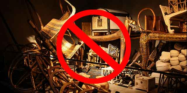 Fact #14:  Khufu left behind NO TREASURE (get all the facts)