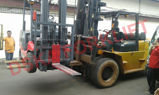 RENTAL FORKLIFT 10 TON DI KRAMAT JATI