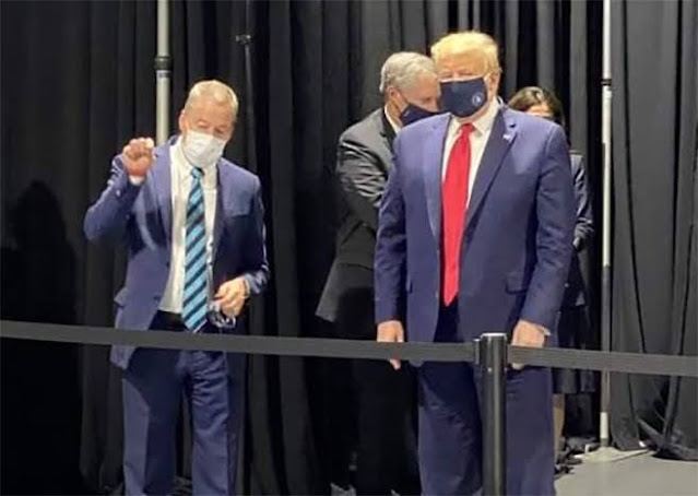 Coronavirus: President Trump wears mask in public for first time
