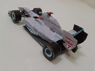 Mercdes W02