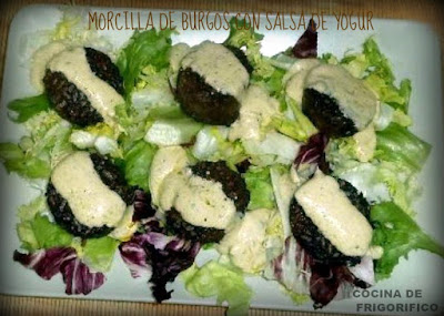 Morcilla de Burgos con salsa de yogur del Blog Cocina de Frigorifico