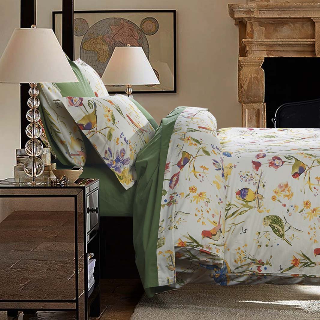 Total Fab: Bedding with Birds On It