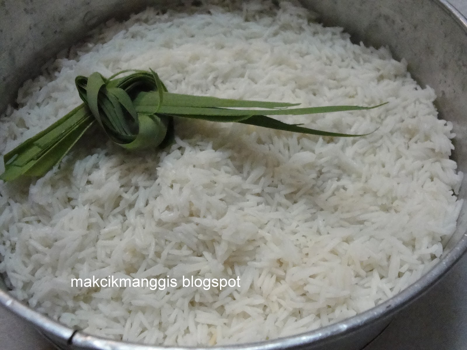Jom masak, jom makan makan: Nasi Lemak Kukus