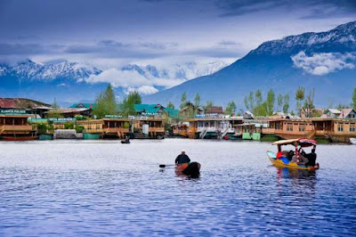 : Arrival in Srinagar