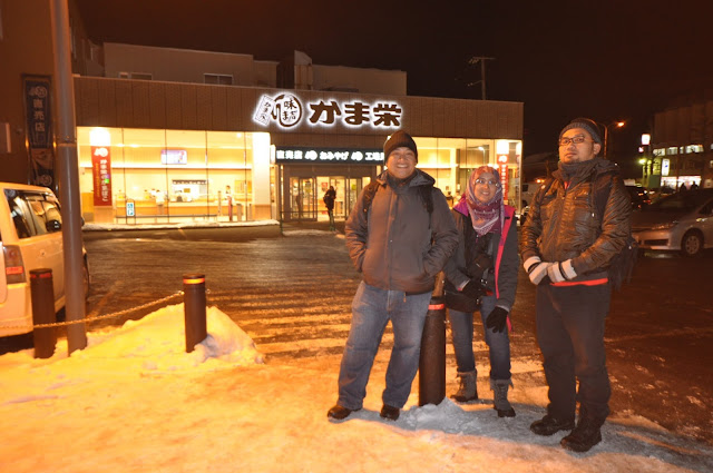 SIM IYEO SAPPORO SSEAYP HOKKAIDO JAPAN SALJI OTARU CANAL SNOW LIGHT PATH FESTIVAL YUKI AKARI NO MICHI