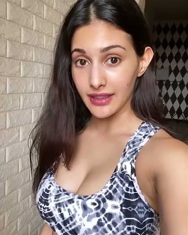 amyra dastur cleavage selfie hot indian actress