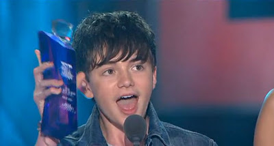 Greyson Chance accepts his CCTV MTV award in Beijing China Video