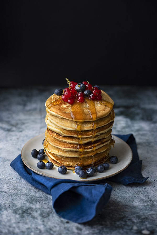 Pancakes au lait de coco et son sirop