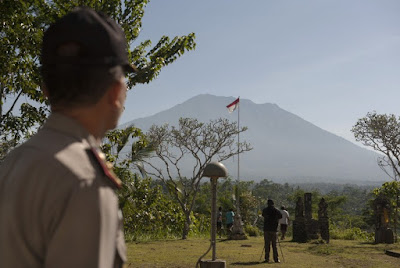 Gunung Agung Status Siaga Berpotensi Erupsi