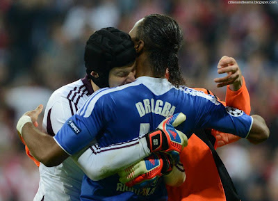 Petr Cech Hugging Didier Drogba - Champions League Celebration