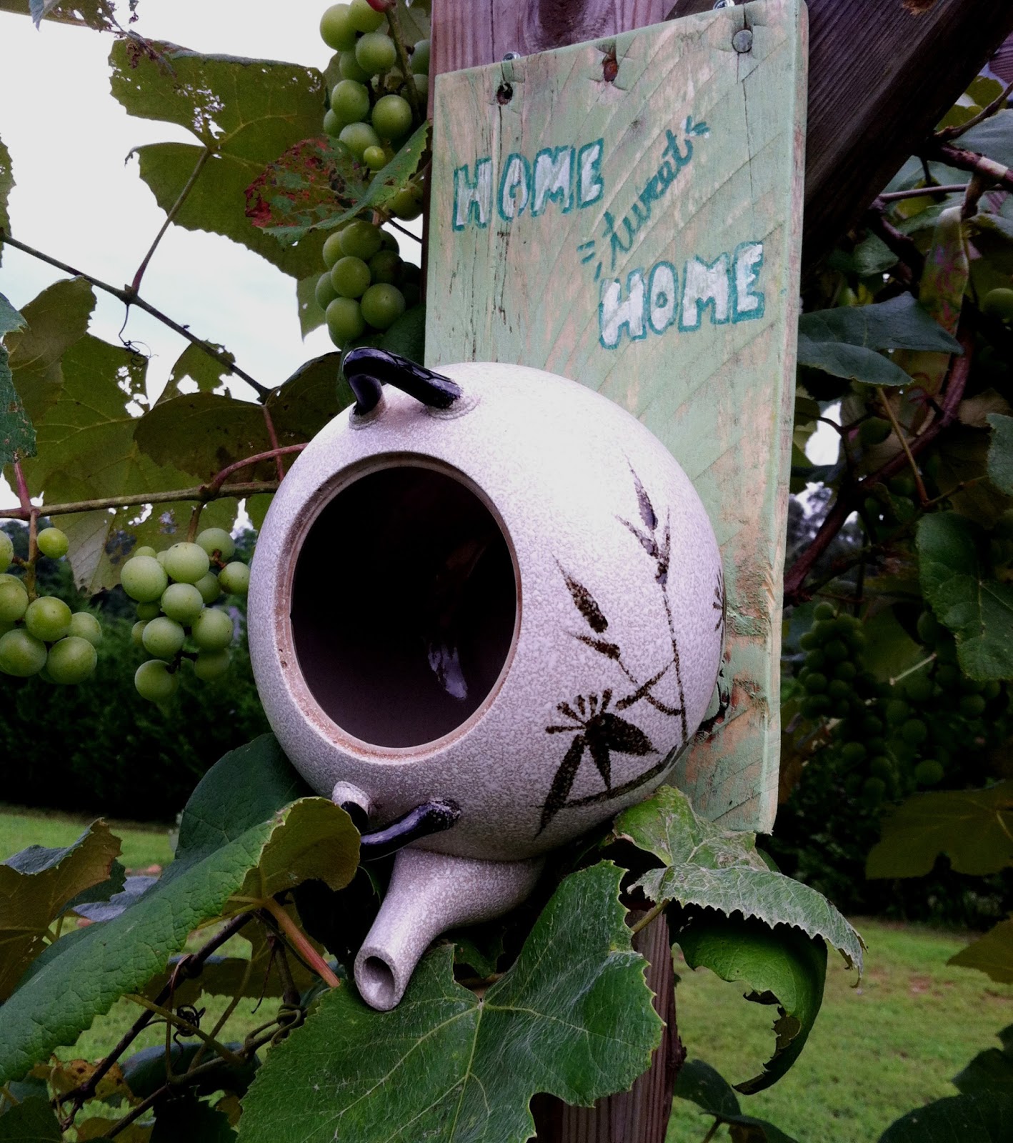 Upcycled Stuff: My First Birdhouse...From a Tea Pot