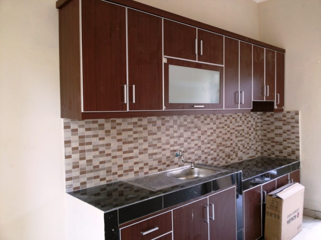 40 Motif Keramik Dinding Dapur Minimalis Modern yang 