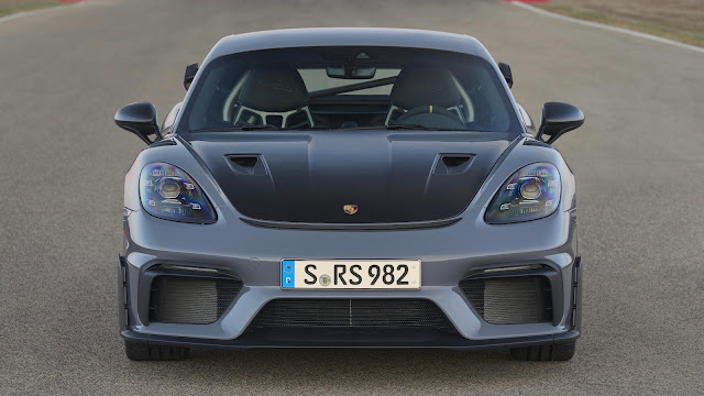 مراجعة|بورش 718 كايمان GT4 RS
