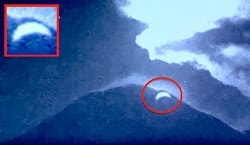 Ένα τεράστιο UFO έχει εντοπιστεί εξερχόμενο από ένα από τα μεγαλύτερα ηφαιστειακά του Μεξικού, το Popocatepetl, και οι «κυνηγοί των ΑΤΙΑ» πι...