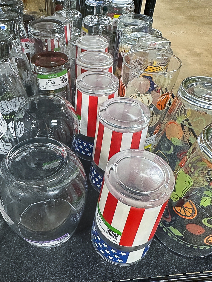 Vintage American flag glasses