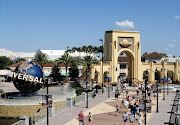 Universal Studios Florida, inaugurado em 07 de junho de 1990, . (universal studios florida entrance)