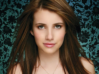 Emma Roberts 