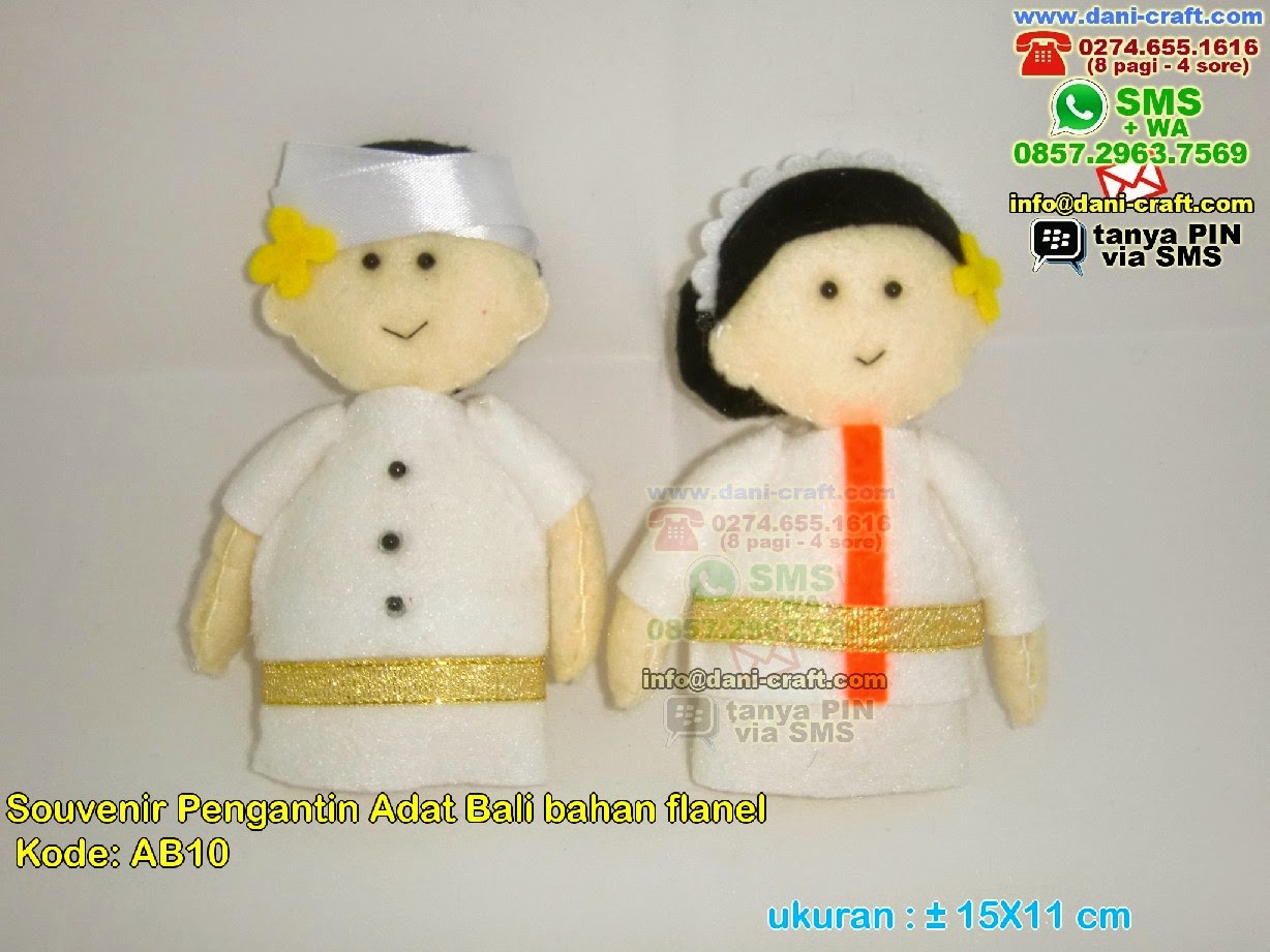 Boneka Pengantin Adat Bali Bahan Flanel Souvenir Pernikahan